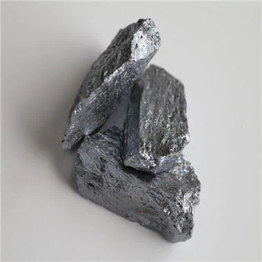 Metallurgisches Desoxidationsmittel für die Stahlerzeugung aus Silizium-Kohlenstoff-Legierungen